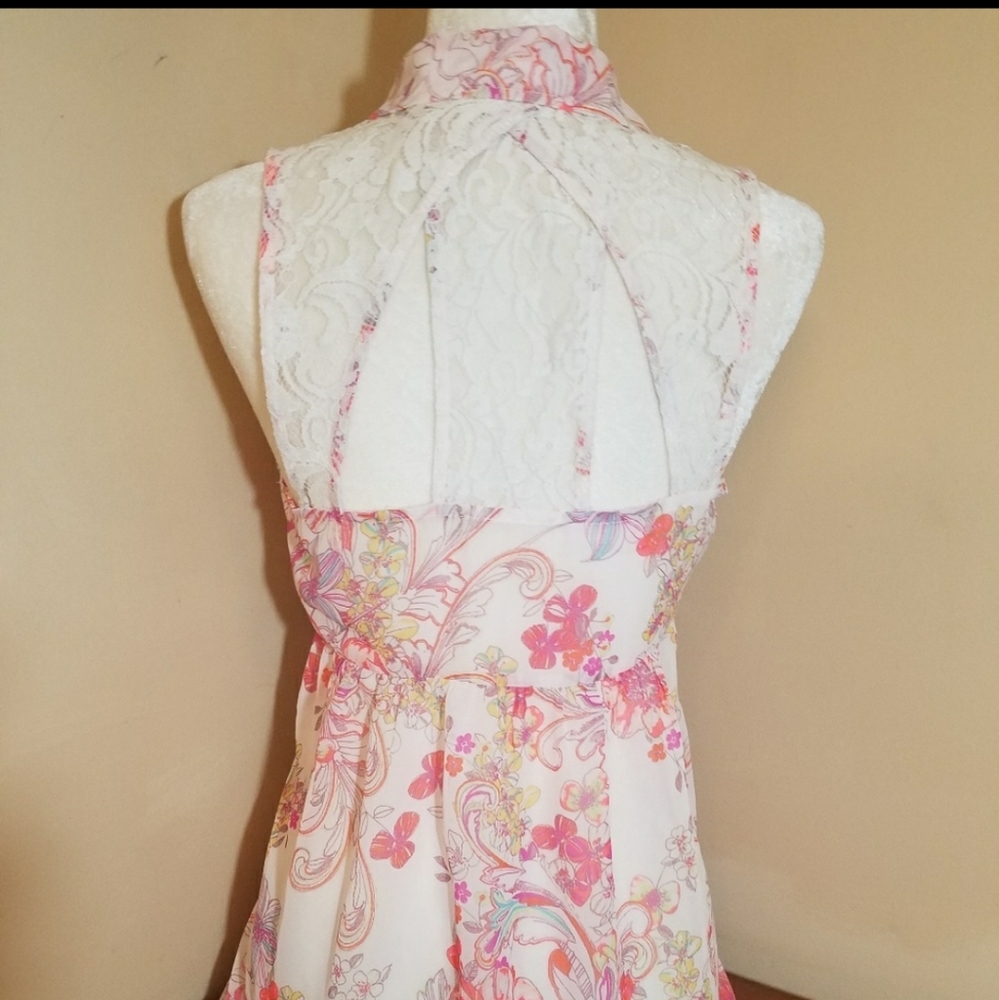 Candie's Lace Back Sleeveless Blouse Size M